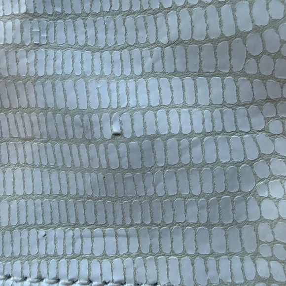 White Textured Women's Bag - Picture 3 of 6